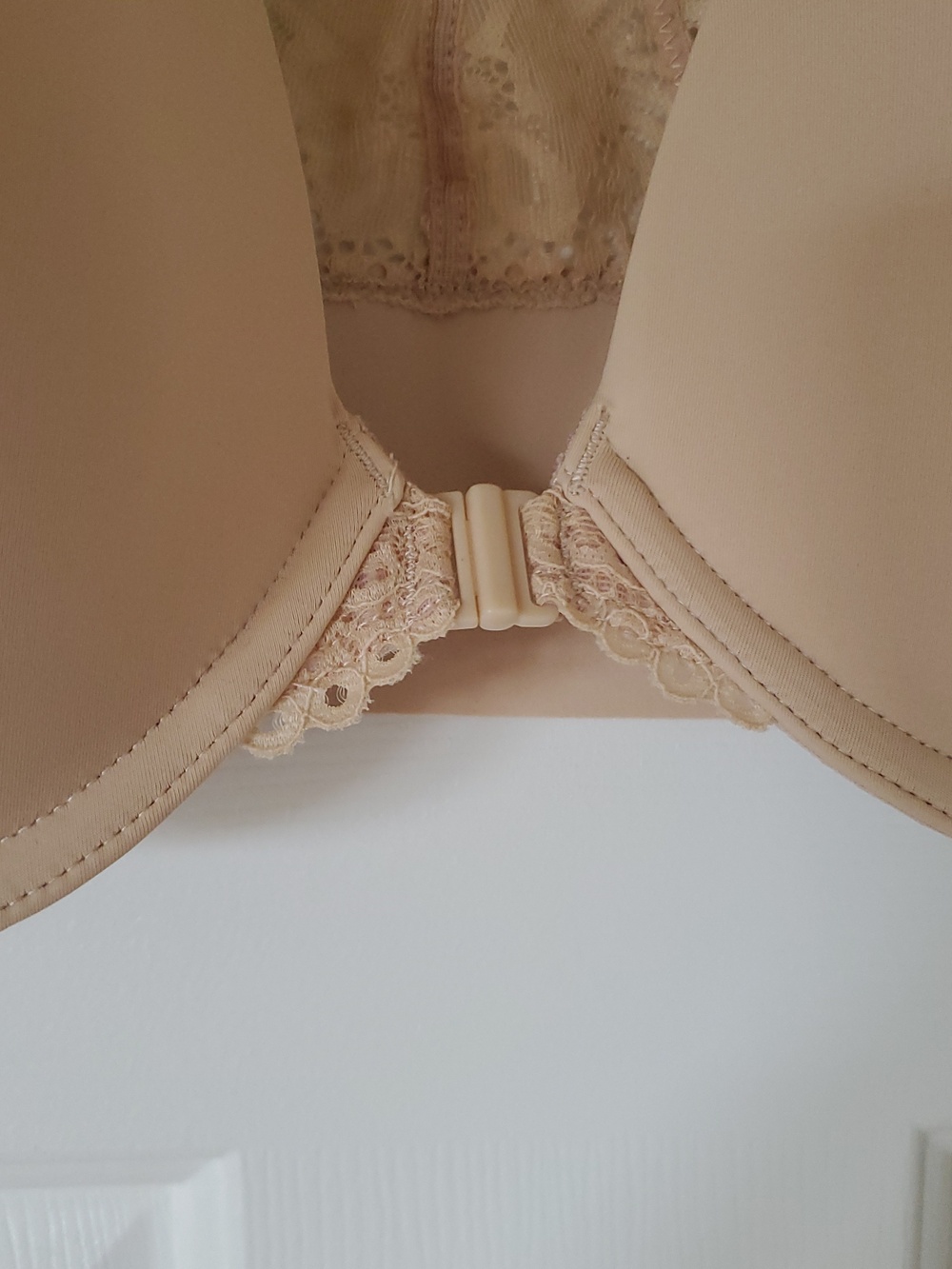 Maidenform 40D Craveable Intimates Nude Front Closure Racerback Bra New - Picture 2 of 9